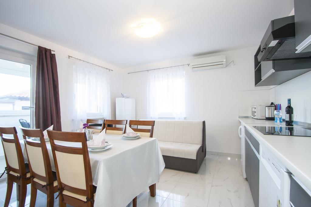 Apartments Jelena Nova Vas  Екстер'єр фото