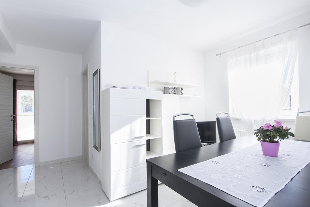 Apartments Jelena Nova Vas  Екстер'єр фото