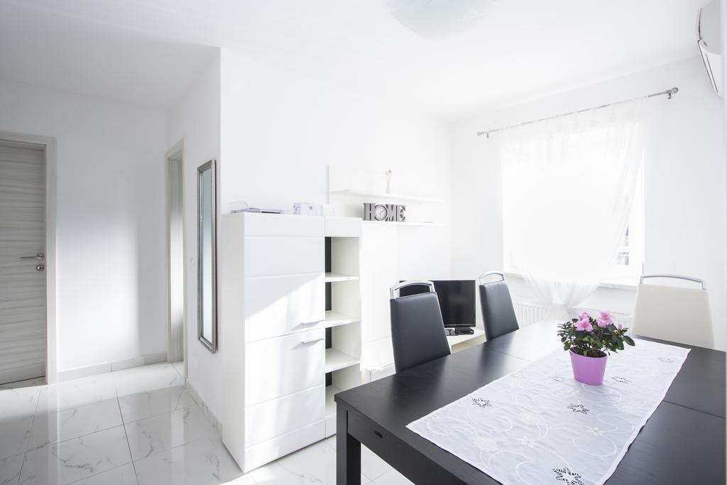 Apartments Jelena Nova Vas  Екстер'єр фото